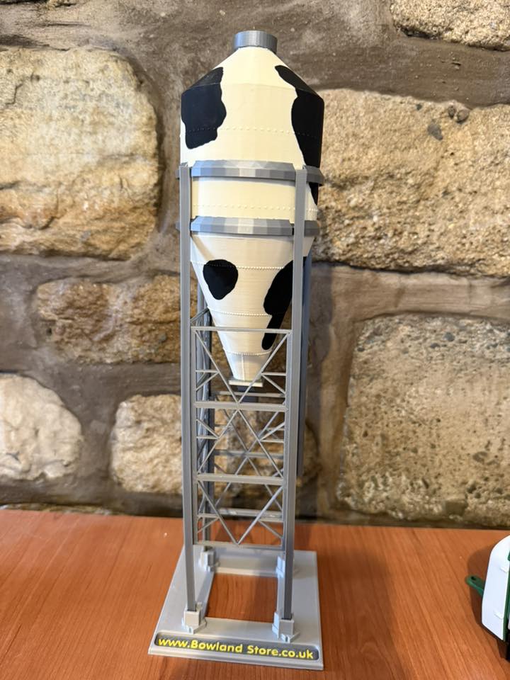 Farm yard toy bulk BLACK & WHITE - supplied with your requested name plate 1/32 scale (Copy)