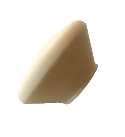Disposable shower head 1 unit designed to drain dry when not in use and aid in suppression and control of Legionella bacteria