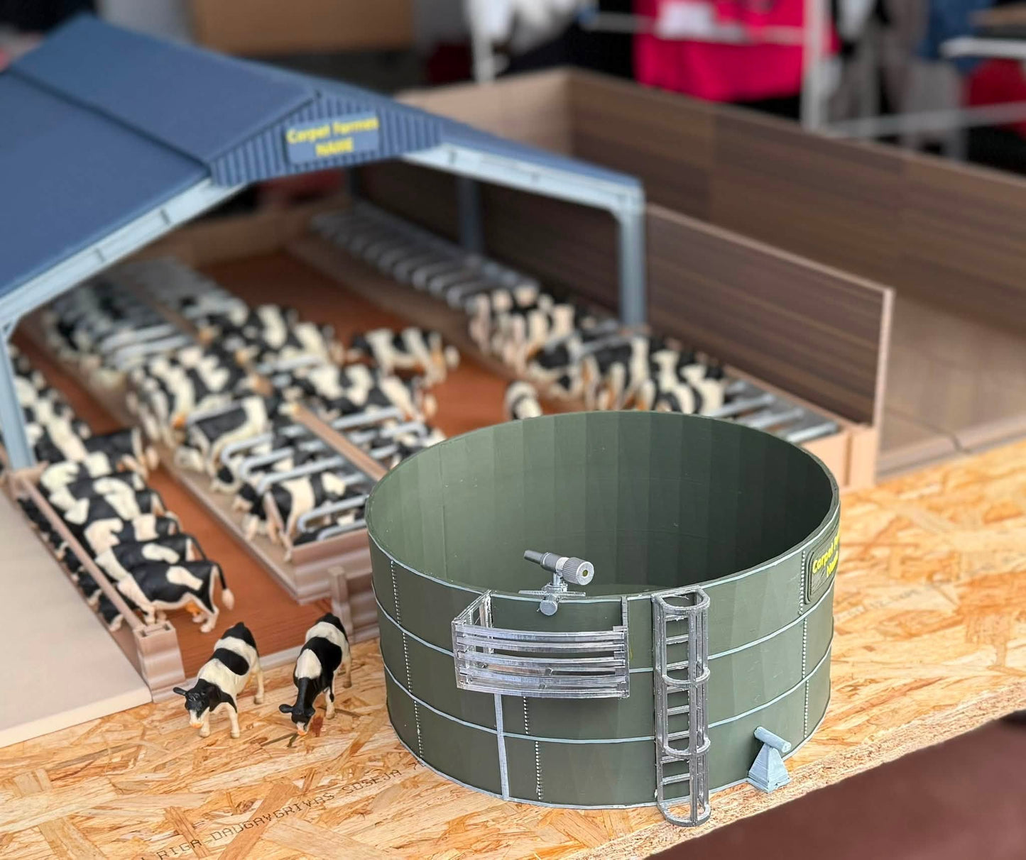 a1.Farm yard toy  SLURRY STORE   GREEN - supplied with or without  your requested name plate 1/32 scale