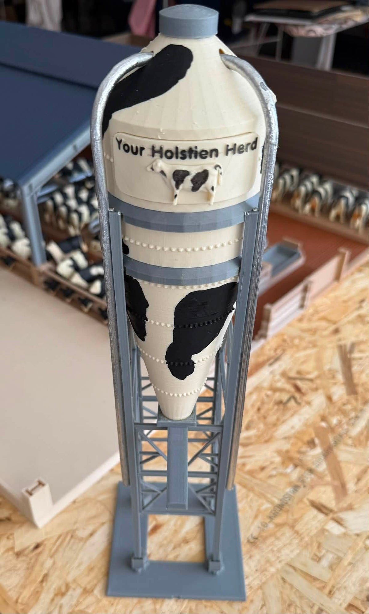 a.Farm yard toy bulk feed silo BLACK & WHITE   - supplied with your requested name plate 1/32 scale