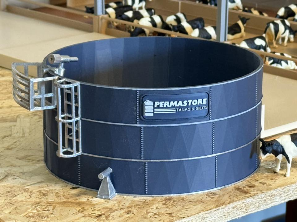a1.Farm yard toy  SLURRY STORE BLUE - supplied with or without  your requested name plate 1/32 scale