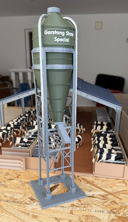 a.Farm yard toy bulk bin GREEN   - supplied with your requested name plate 1/32 scale