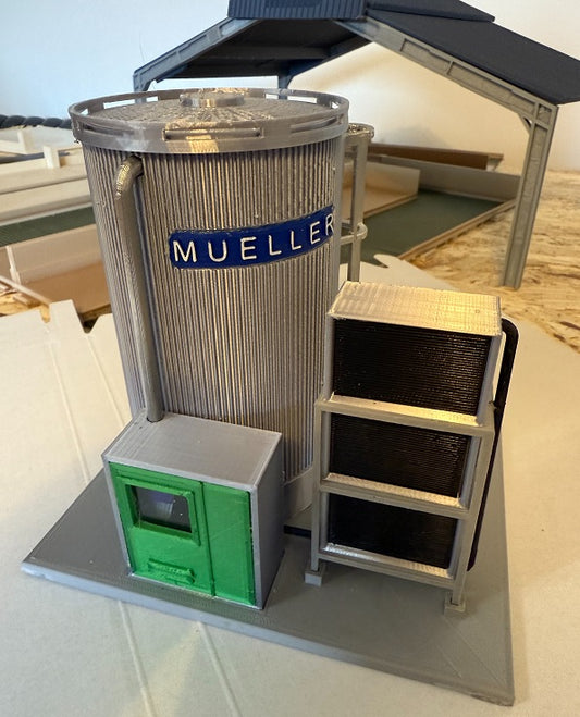 a1.  MILK STORAGE SILO SILVER with cooling radiators - supplied with or without your requested name plate 1/32 scale SILVER
